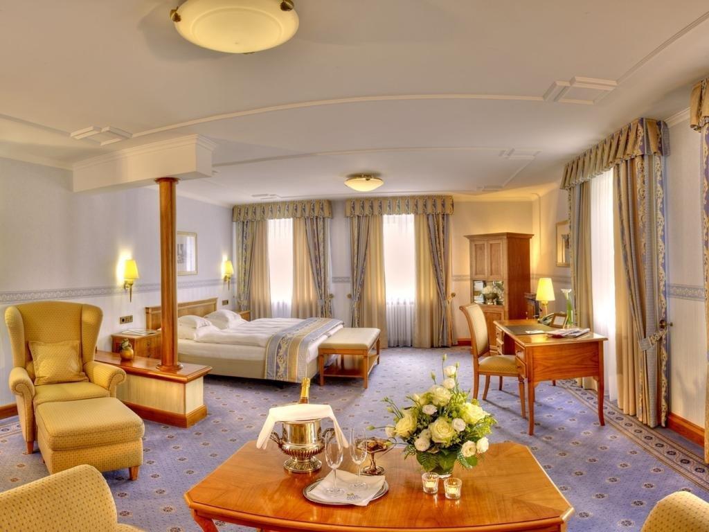 Allee Hotel Neustadt an der Aisch Εξωτερικό φωτογραφία